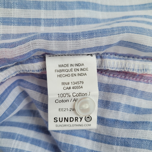Sundry for Evereve Women's Plus Size 4 Button-up Top - Picture 6 of 6